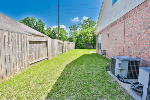 $2,500 | 3419 Shadowchase Drive, Houston, TX 77082
