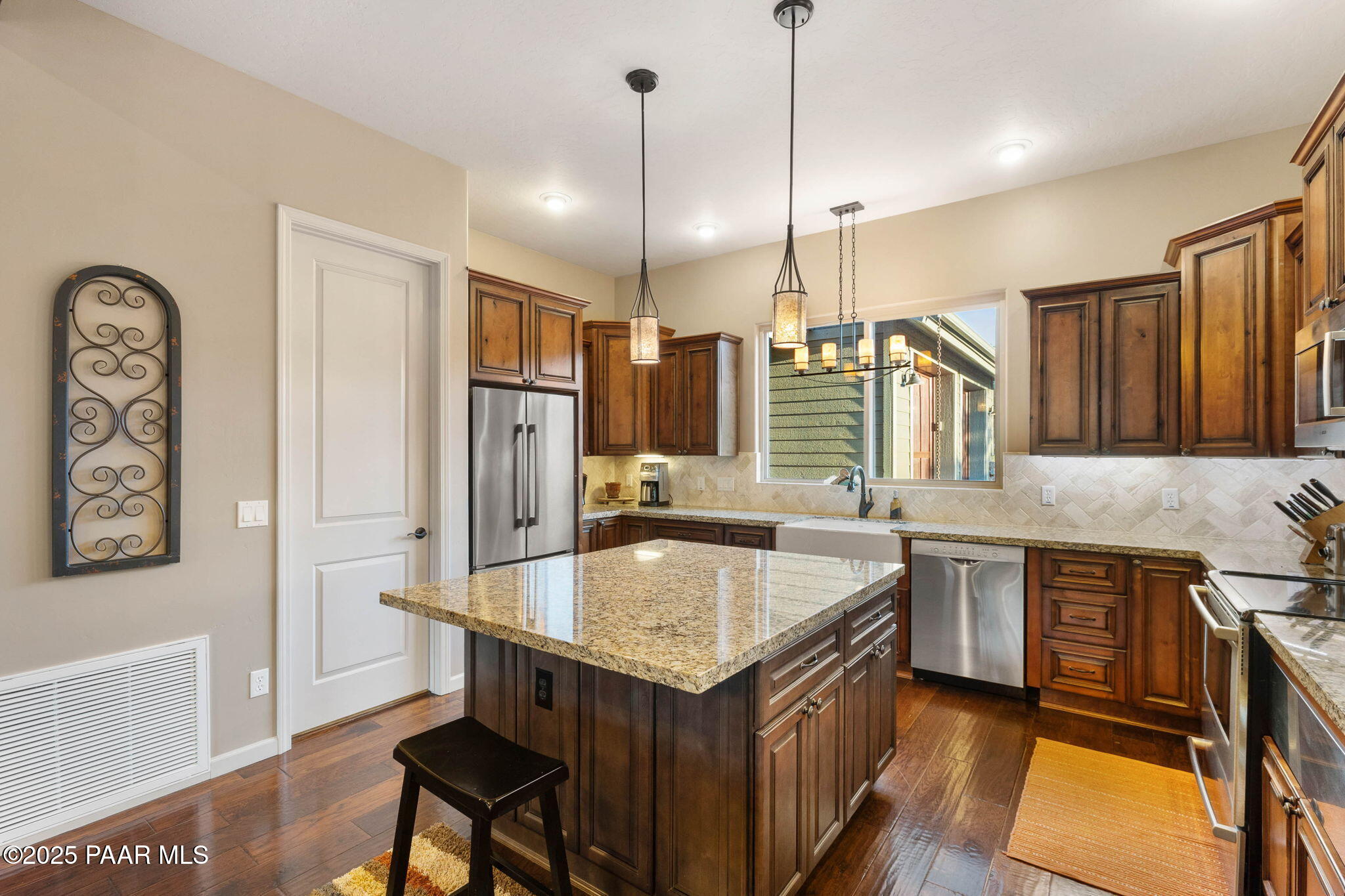 15495 Angels Gate Road Prescott, AZ 86305 - Photo 19 of 83 19-Kitchen (2)
