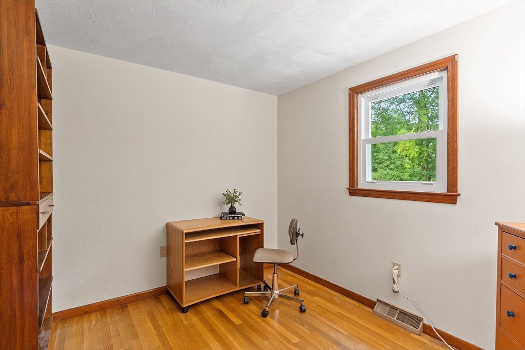 20 Longfellow Road Northborough, MA 01532 - Photo 17 of 27 Gallery Image 17