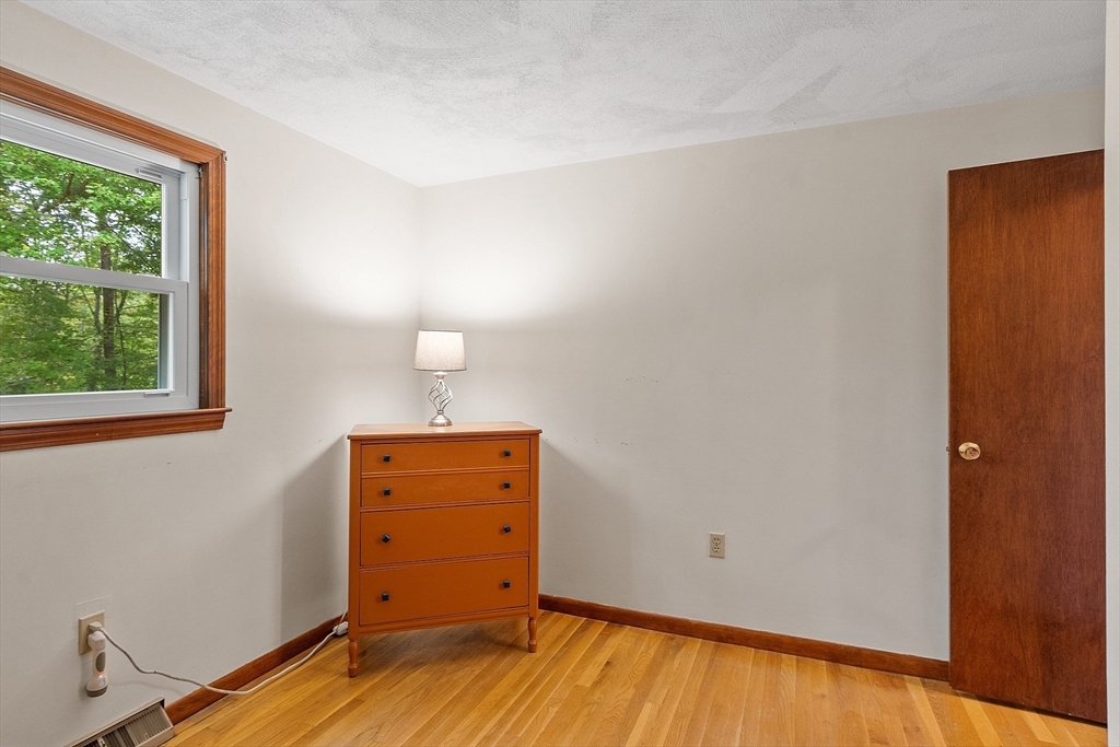 20 Longfellow Road Northborough, MA 01532 - Photo 18 of 27 Gallery Image 18