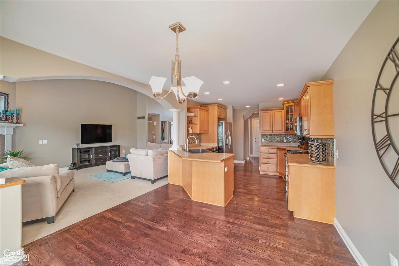 49533 Ishpeming Drive Chesterfield, MI 48047 - Photo 14 of 32