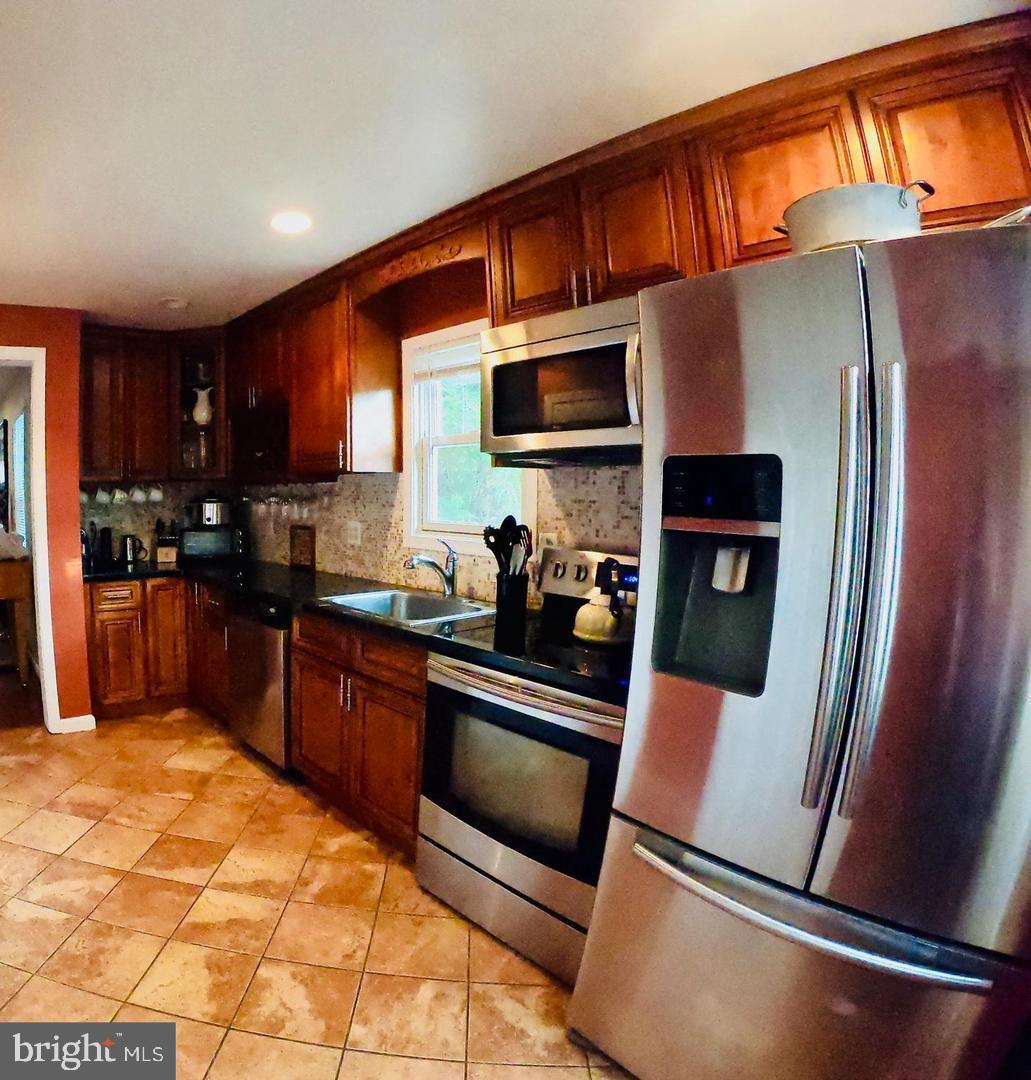 1620 Hilltop Road Edgewater, MD 21037 - Photo 9 of 24
