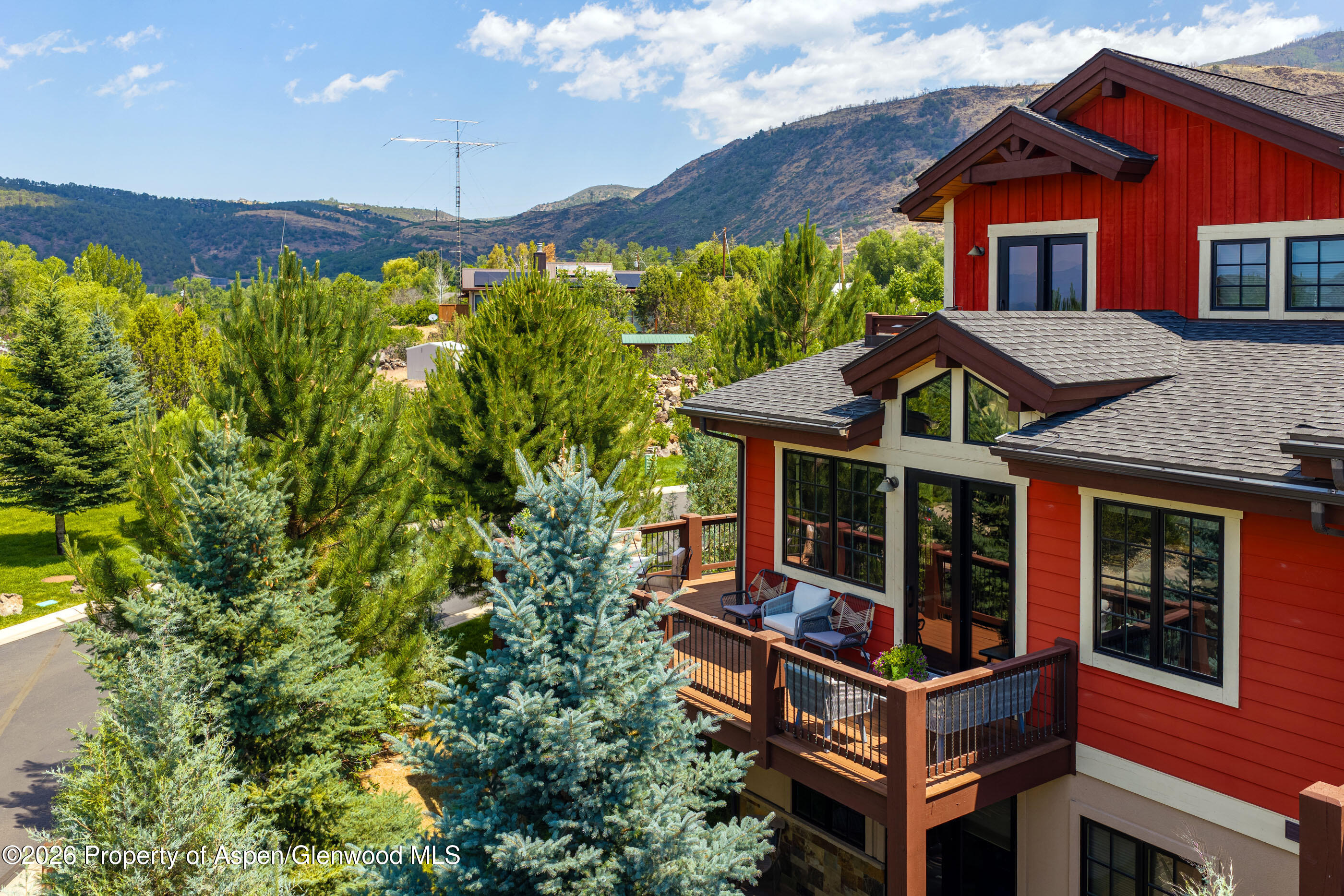 220 Overlook Ridge Carbondale, CO 81623 - Photo 2 of 22 Photo00066 (1)
