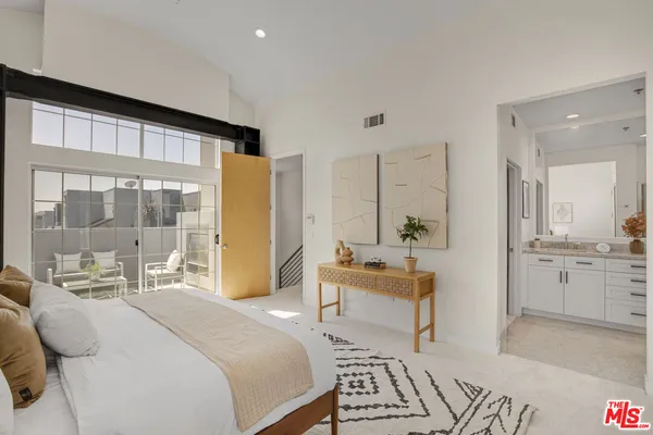 $1,580,000 | 5300 Playa Vista Drive, Unit 6, Playa Vista, CA 90094