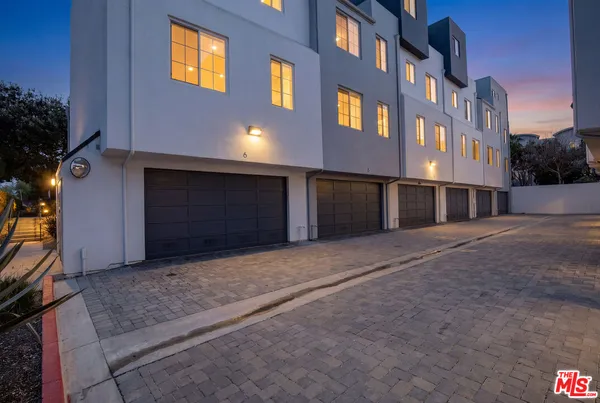 $1,580,000 | 5300 Playa Vista Drive, Unit 6, Playa Vista, CA 90094