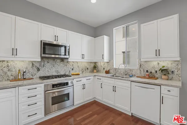 $1,580,000 | 5300 Playa Vista Drive, Unit 6, Playa Vista, CA 90094