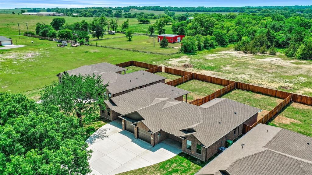 617 North Friendship Road Sherman, TX 75092 - Photo 3 of 40