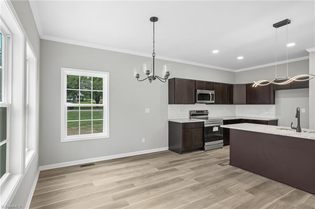 707 Korner Rock Road Kernersville, NC 27284 - Photo 15 of 39