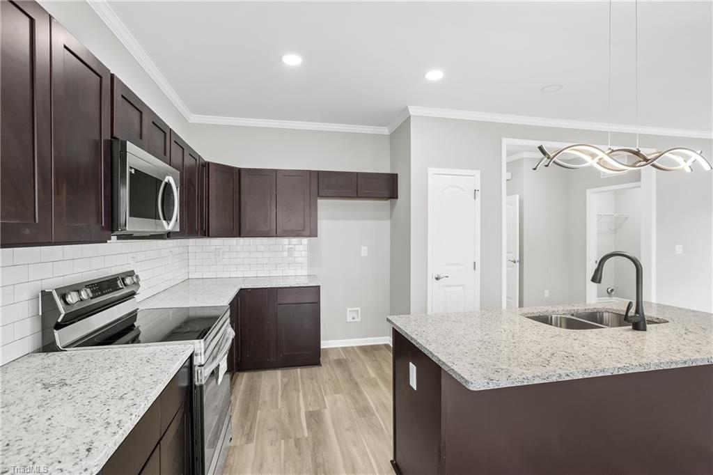 707 Korner Rock Road Kernersville, NC 27284 - Photo 19 of 39