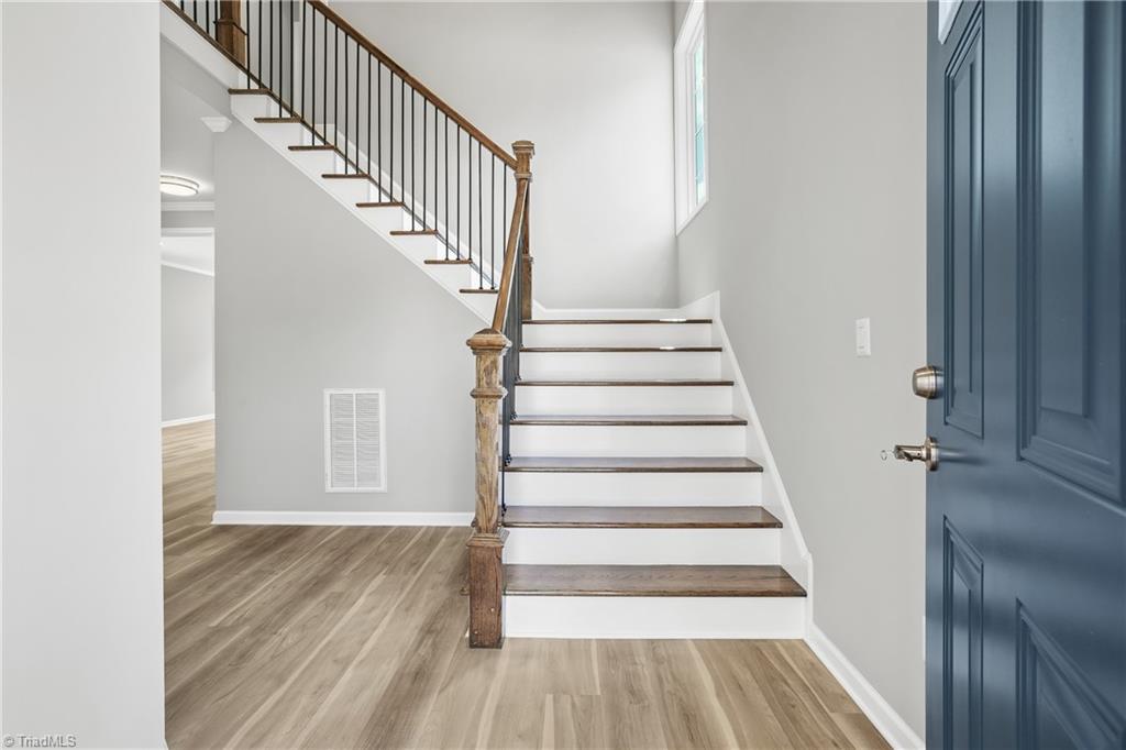 707 Korner Rock Road Kernersville, NC 27284 - Photo 6 of 39