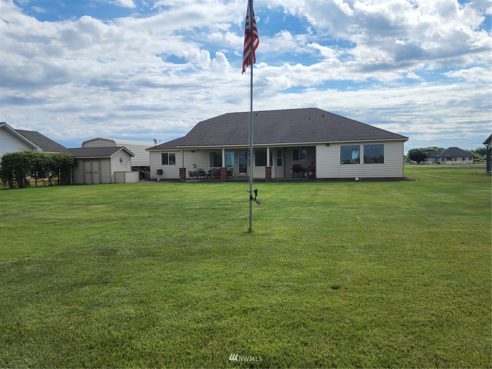 3466 Wild Goose Road Northeast Moses Lake, WA 98837 - Photo 7 of 40 Gallery Image 7
