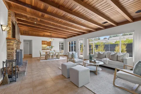 $1,049,000 | 4621 Crestwood Way, Sacramento, CA 95822