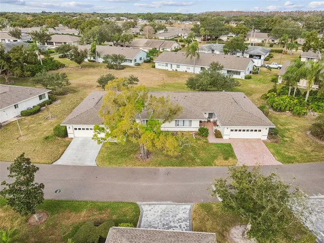 a view of a tennis court