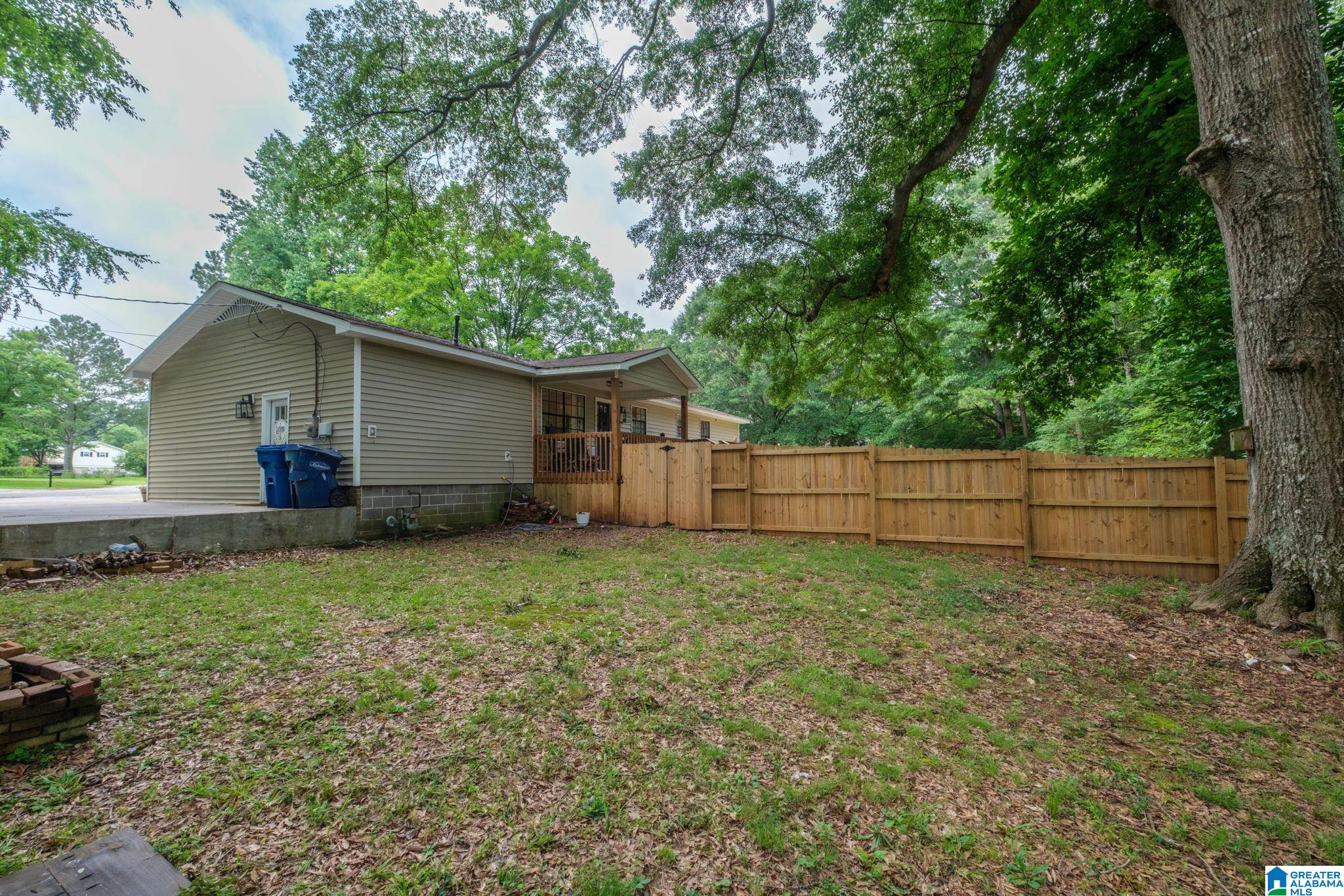 100 Hummingbird Circle Alabaster, AL 35007 - Photo 39 of 43