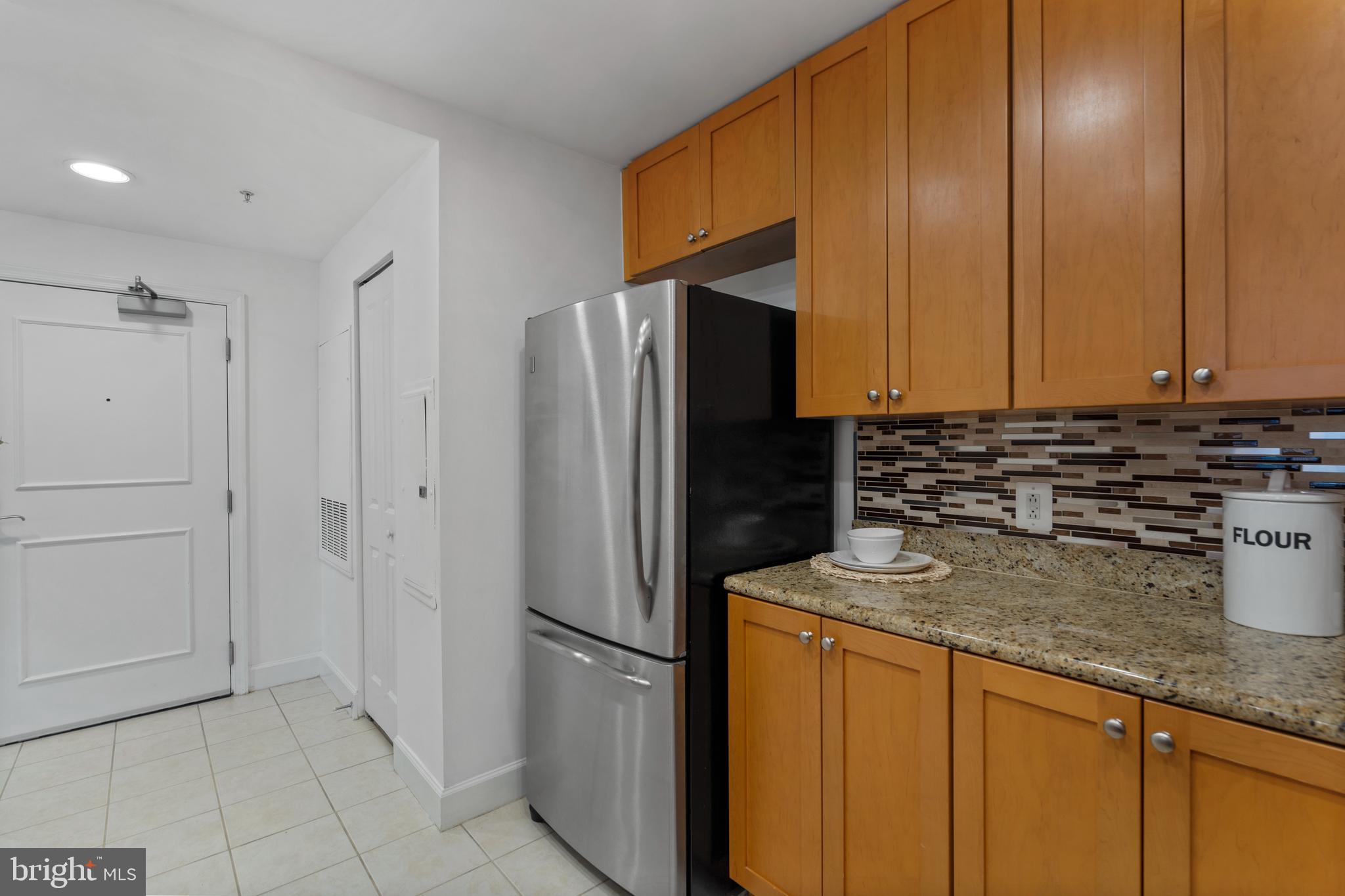 3650 South Glebe Road, Unit 542 Arlington, VA 22202 - Photo 14 of 36 Stainless Steel Appliances
