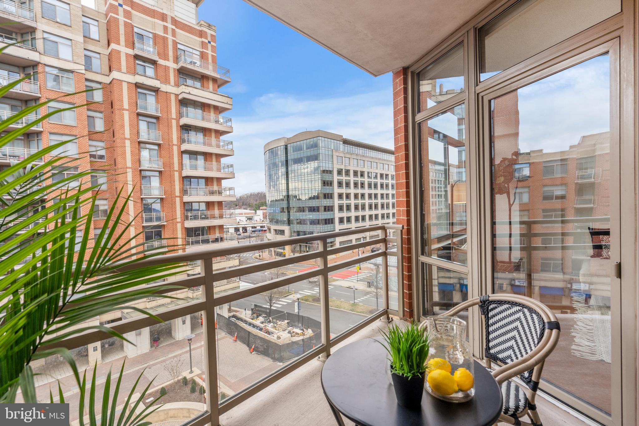 3650 South Glebe Road, Unit 542 Arlington, VA 22202 - Photo 9 of 36 Balcony