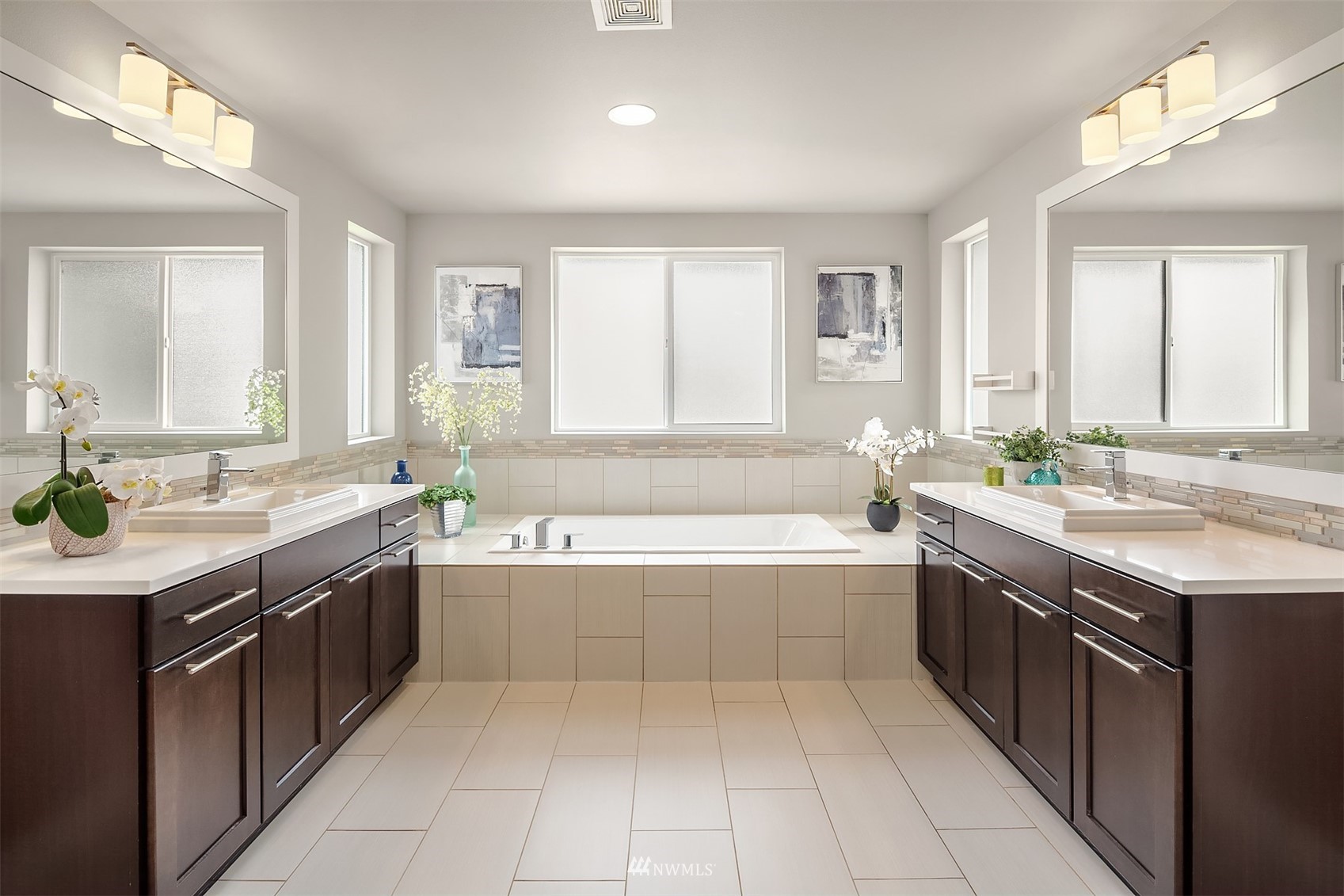 20611 37th Avenue Southeast Bothell, WA 98021 - Photo 32 of 40 a large bathroom with a large tub sink and mirror
