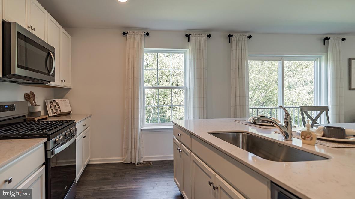 9 Bobstay Road Barnegat, NJ 08005 - Photo 10 of 20 Bright and airy kitchen with views.