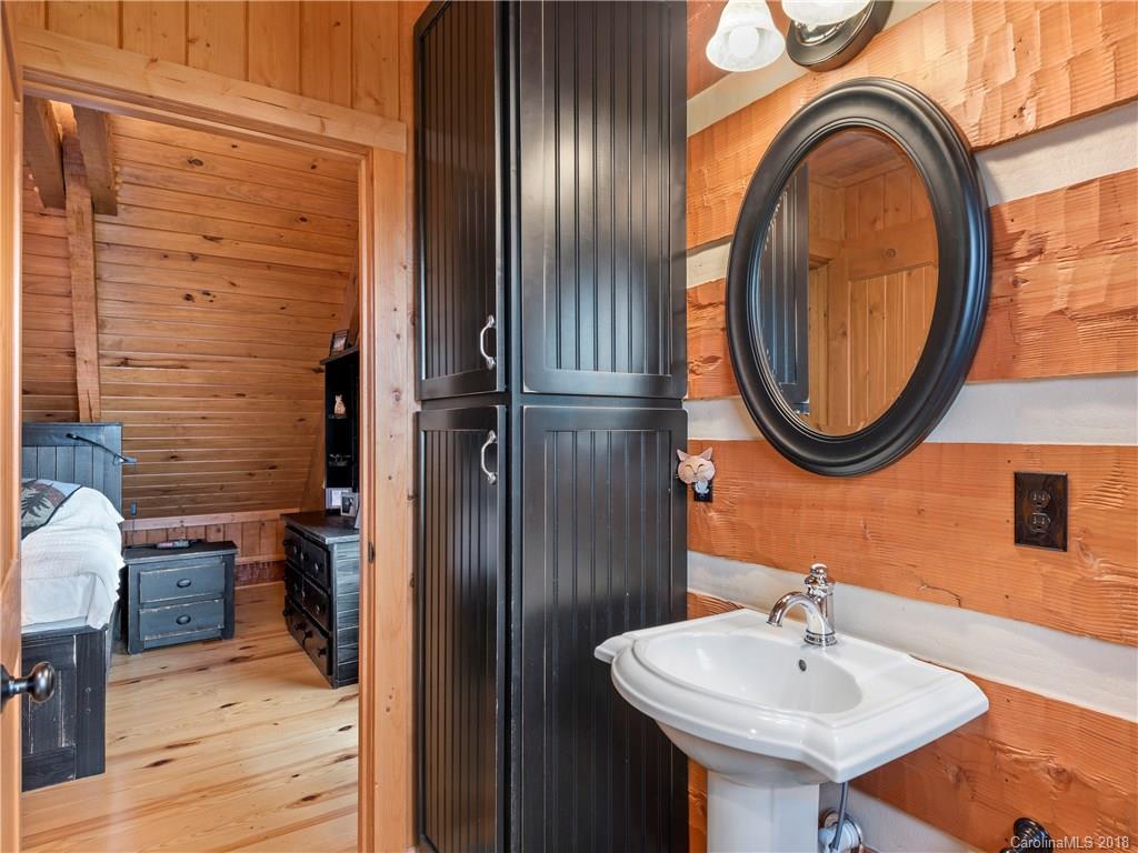 1405 Cathey Cove Road Waynesville, NC 28786 - Photo 14 of 19 Gallery Image 14