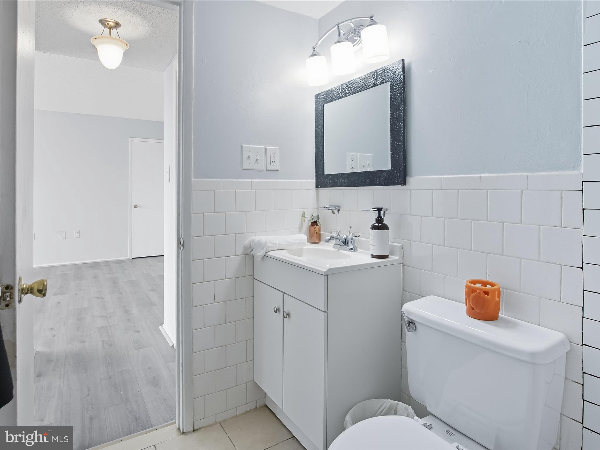1828 Metzerott Road, Unit 408 Adelphi, MD 20783 - Photo 23 of 26 Bathroom