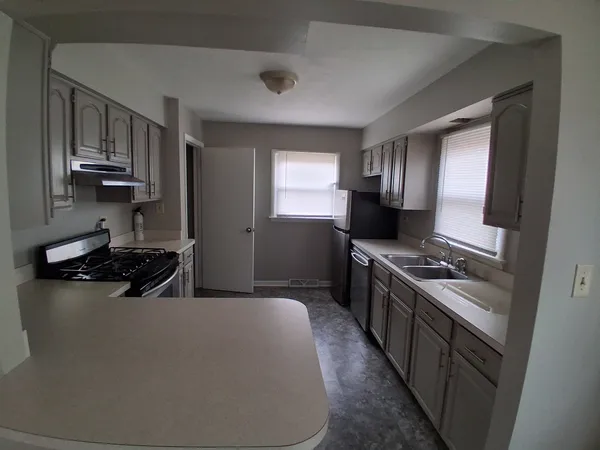 $165,000 | 17333 Roy Street, Lansing, IL 60438