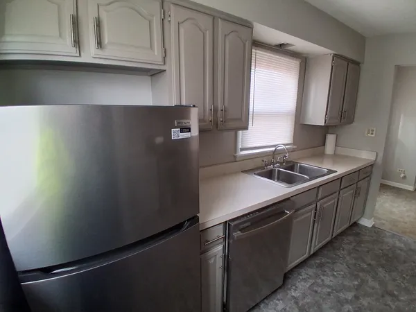 $165,000 | 17333 Roy Street, Lansing, IL 60438