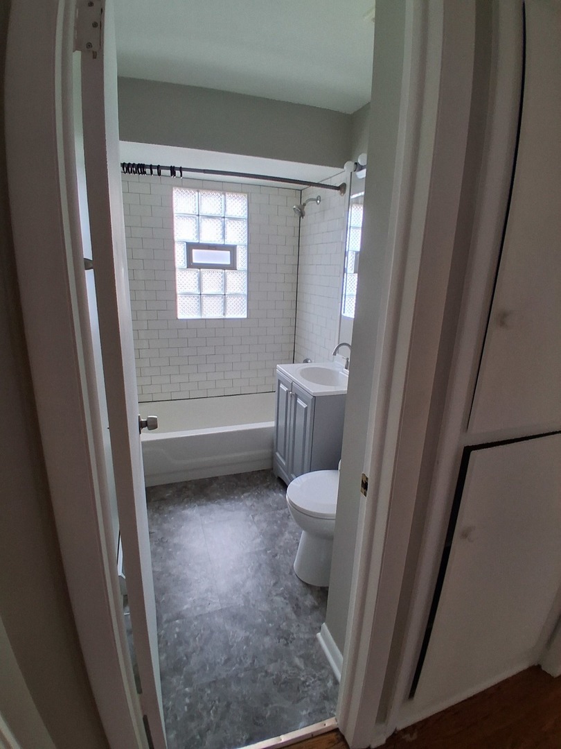 17333 Roy Street Lansing, IL 60438 - Photo 8 of 14