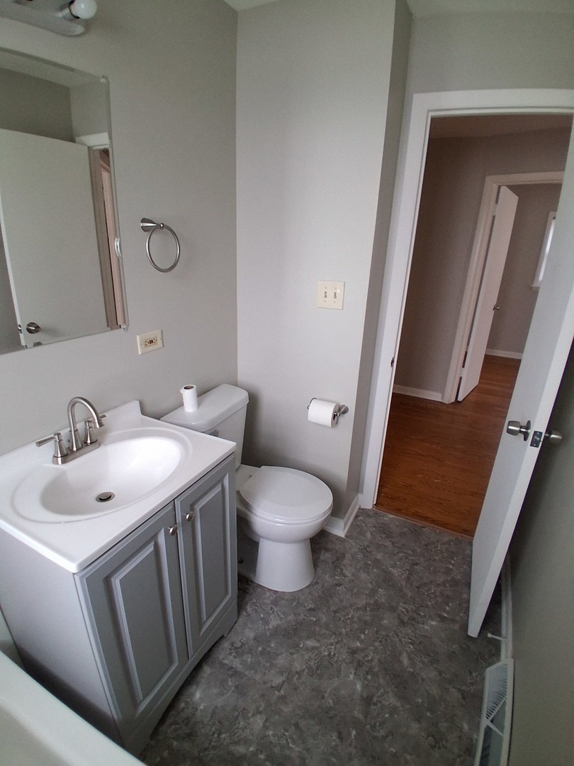 17333 Roy Street Lansing, IL 60438 - Photo 9 of 14