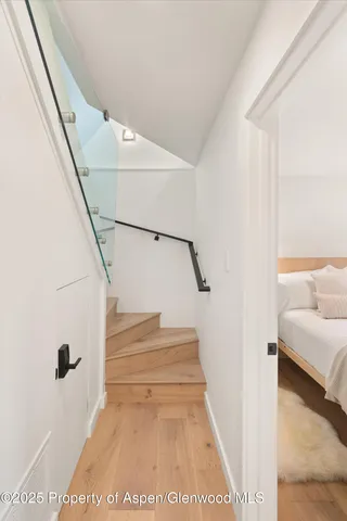 a view of entryway and hall