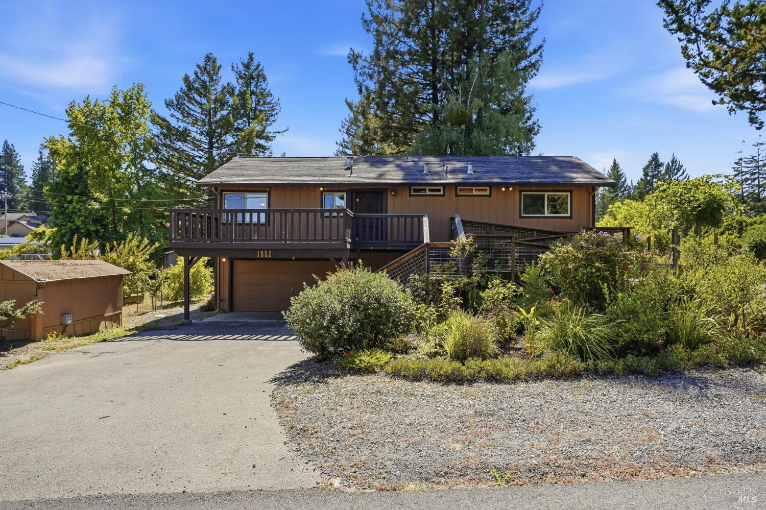 1982 Coffee Lane Sebastopol, CA 95472 - Photo 1 of 49