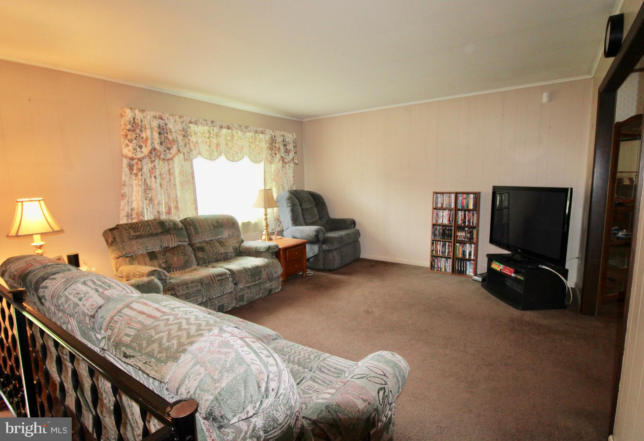 2523 Black River Road Bethlehem, PA 18015 - Photo 5 of 22