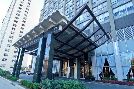 655 West Irving Park Road, Unit 5207 Chicago, IL 60613 - Photo 1 of 20