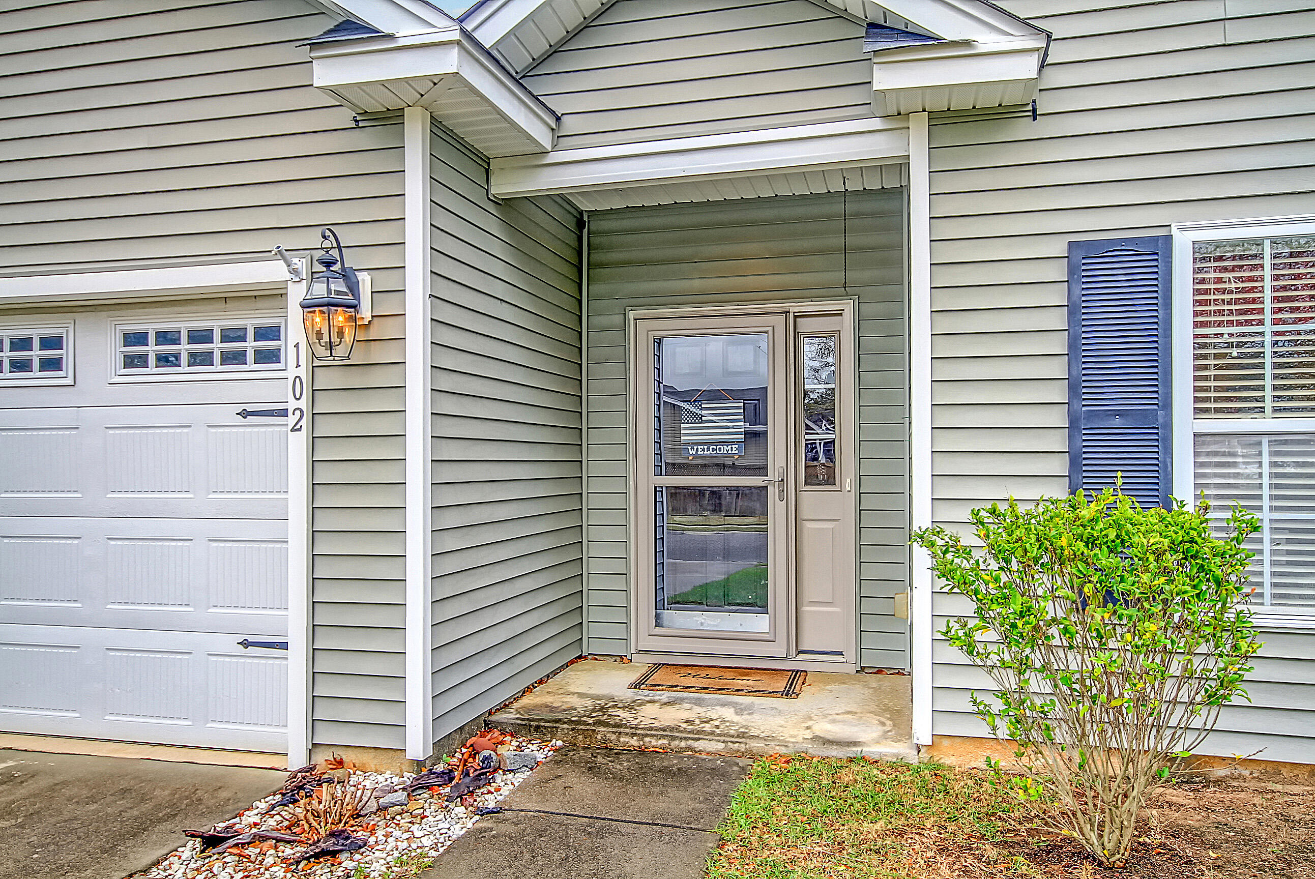 102 Worthington Drive Moncks Corner, SC 29461 - Photo 2 of 34 CREM_102 Worthington_004