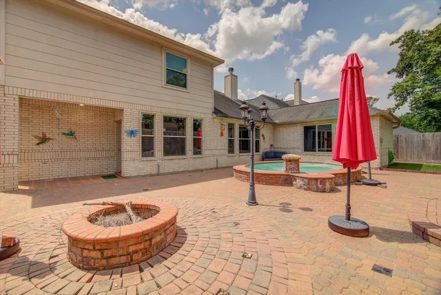 $564,900 | 18422 Bivens Bend, Spring, TX 77379