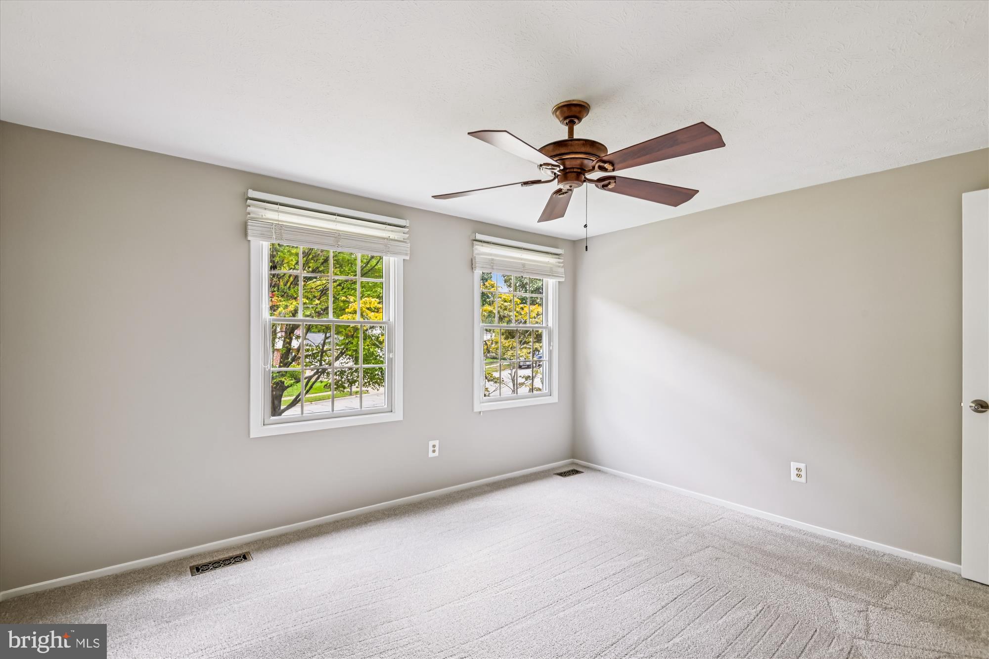 478 Bay Green Drive Arnold, MD 21012 - Photo 21 of 42 a view of an empty room with a window
