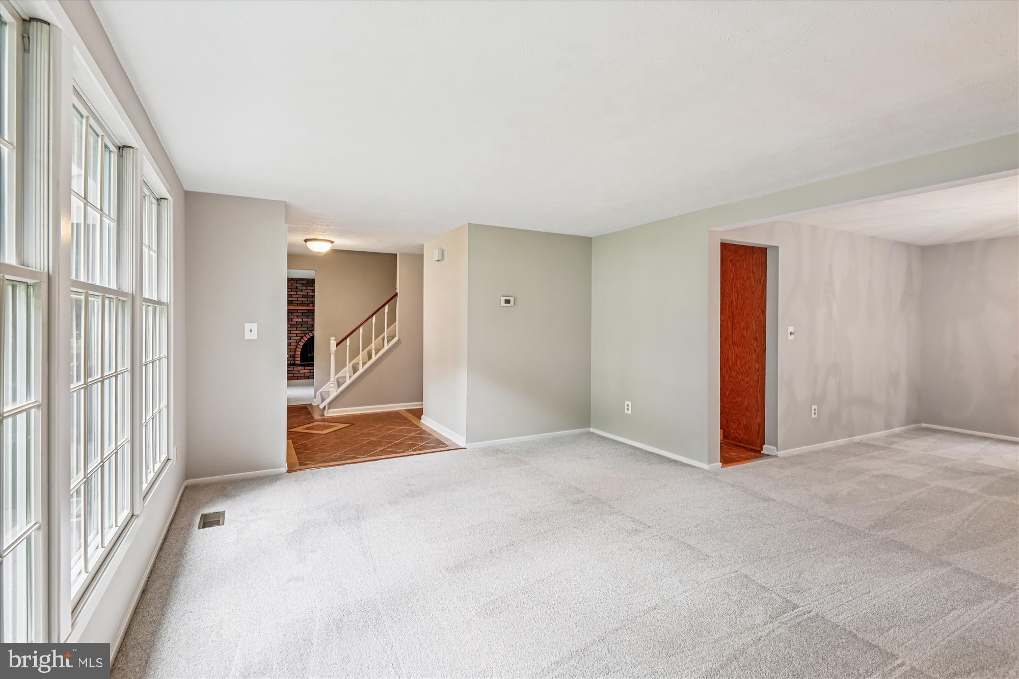 478 Bay Green Drive Arnold, MD 21012 - Photo 6 of 42 a view of an empty room with a window