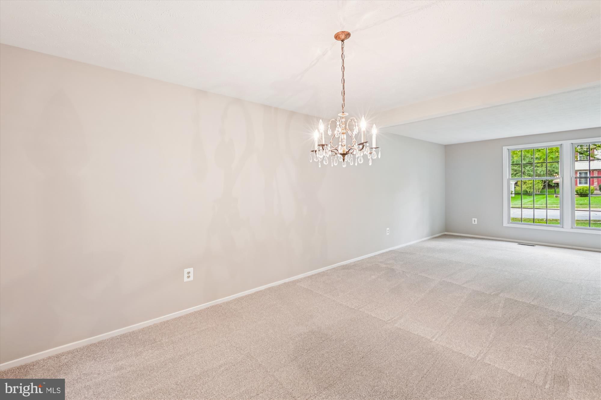 478 Bay Green Drive Arnold, MD 21012 - Photo 8 of 42 a view of a room with windows and ceiling fan