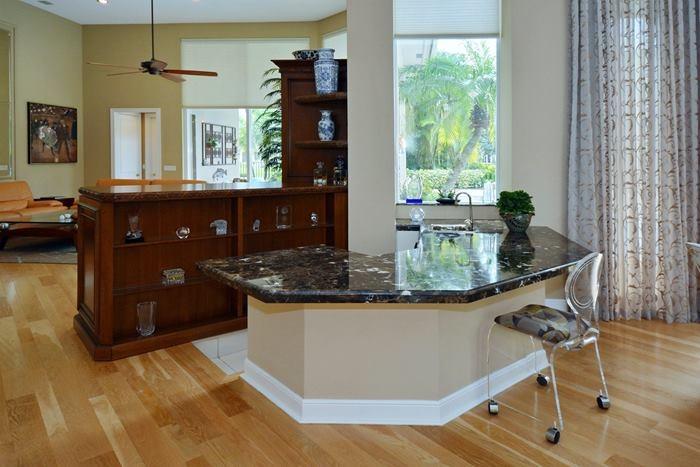 6892 Queenferry Circle Boca Raton, FL 33496 - Photo 12 of 28 bar