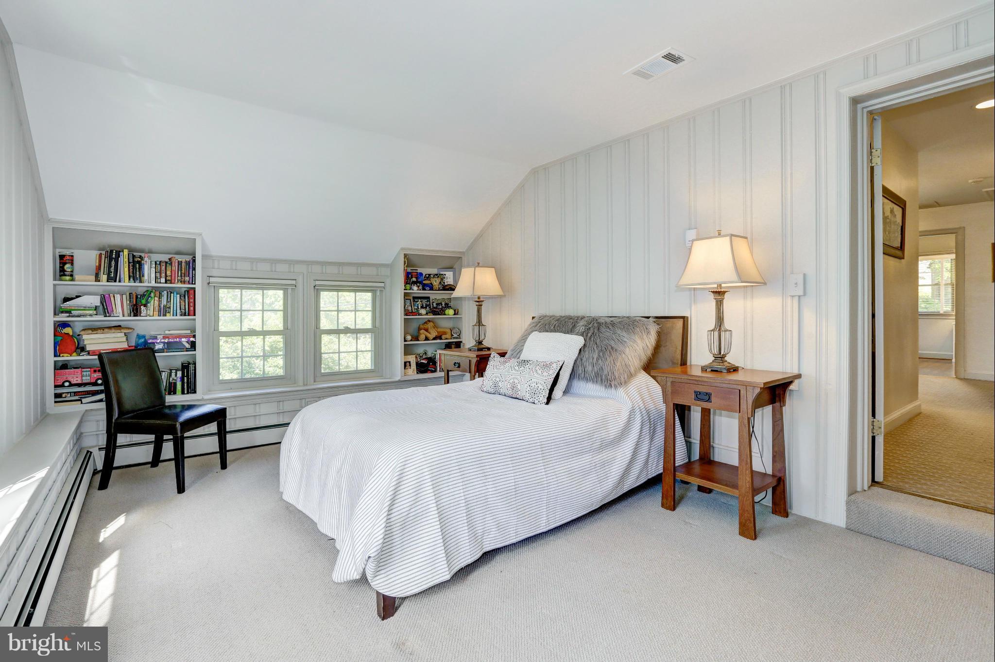 5302 Wriley Road Bethesda, MD 20816 - Photo 20 of 30 Bedroom #3 with window seat.