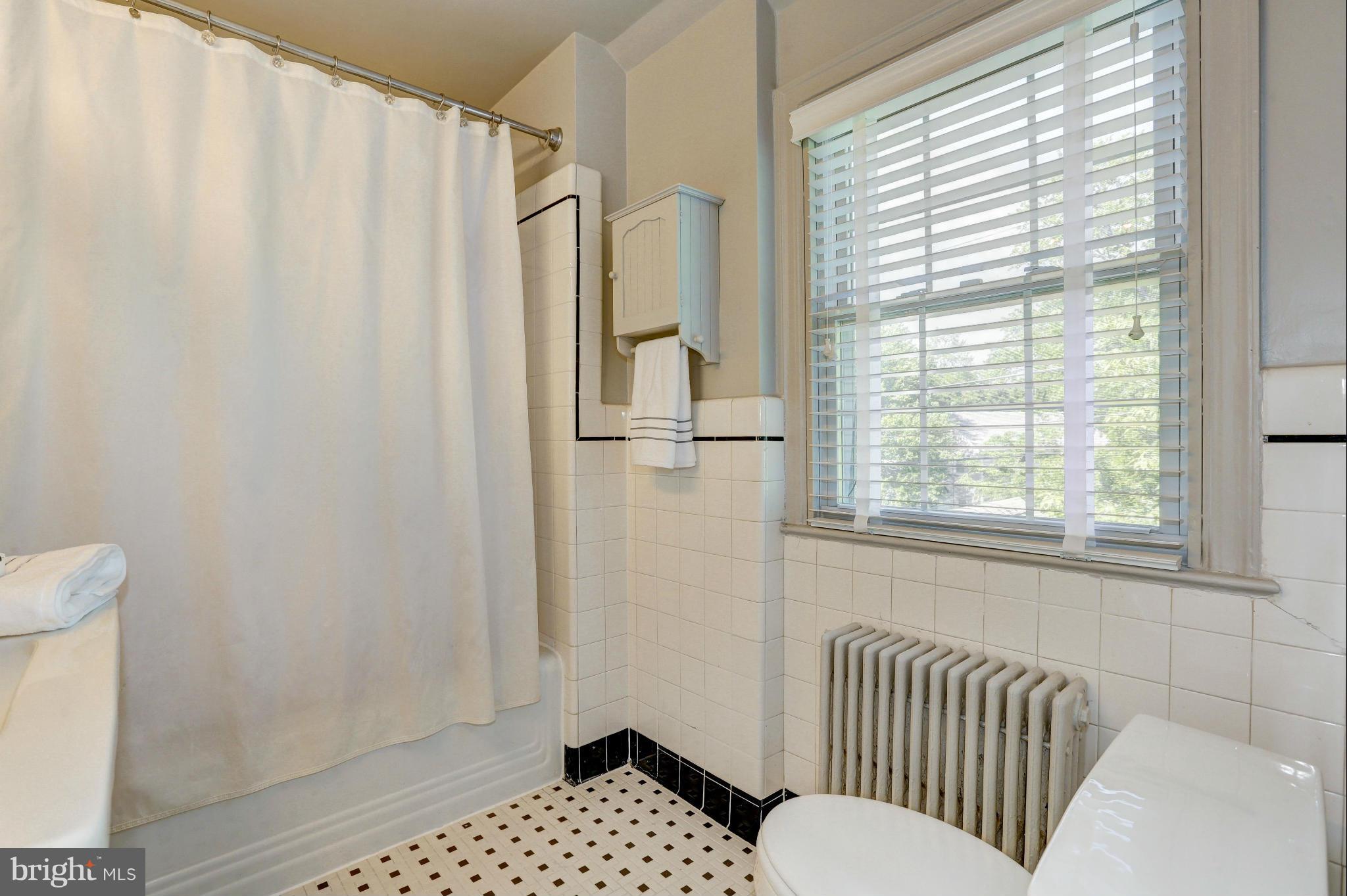 5302 Wriley Road Bethesda, MD 20816 - Photo 21 of 30 Hall bath.