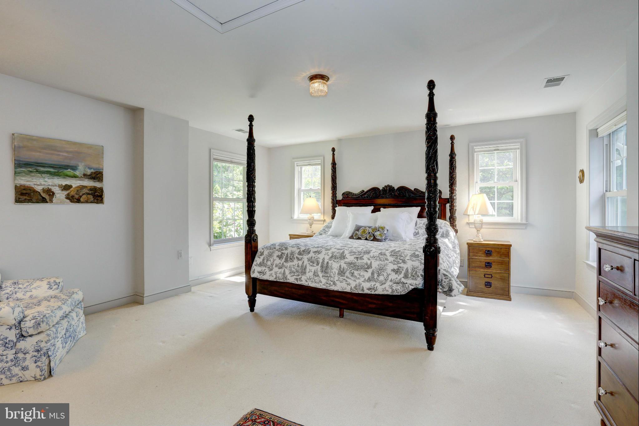 5302 Wriley Road Bethesda, MD 20816 - Photo 23 of 30 Bright and light with exposures on three sides.