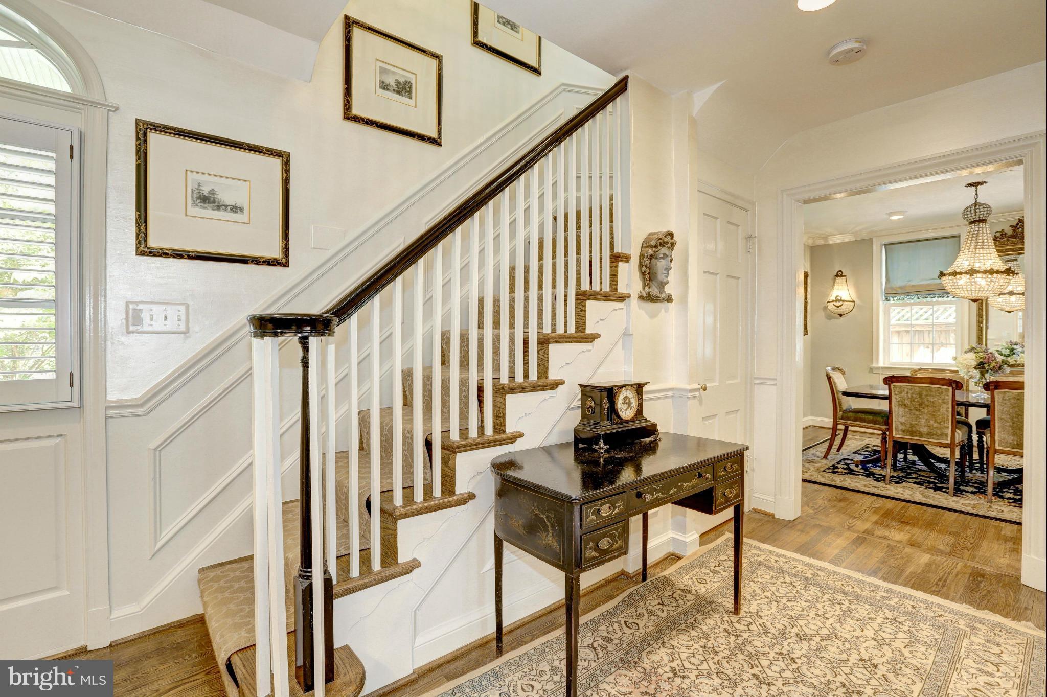 5302 Wriley Road Bethesda, MD 20816 - Photo 5 of 30 Fantastic flow throughout.