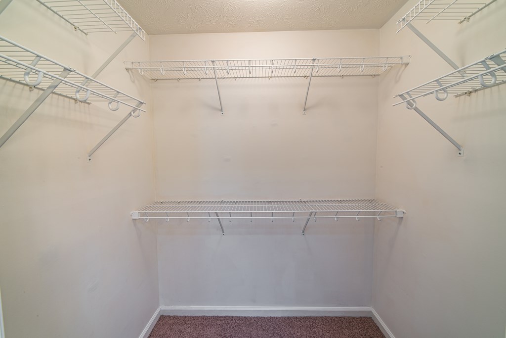 7682 Lloyd Road Columbus, GA 31909 - Photo 25 of 41 Master closet