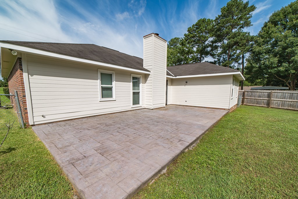 7682 Lloyd Road Columbus, GA 31909 - Photo 33 of 41 Stamped concrete patio