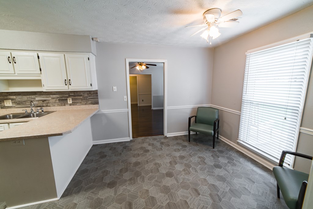7682 Lloyd Road Columbus, GA 31909 - Photo 6 of 41 Eat in kitchen