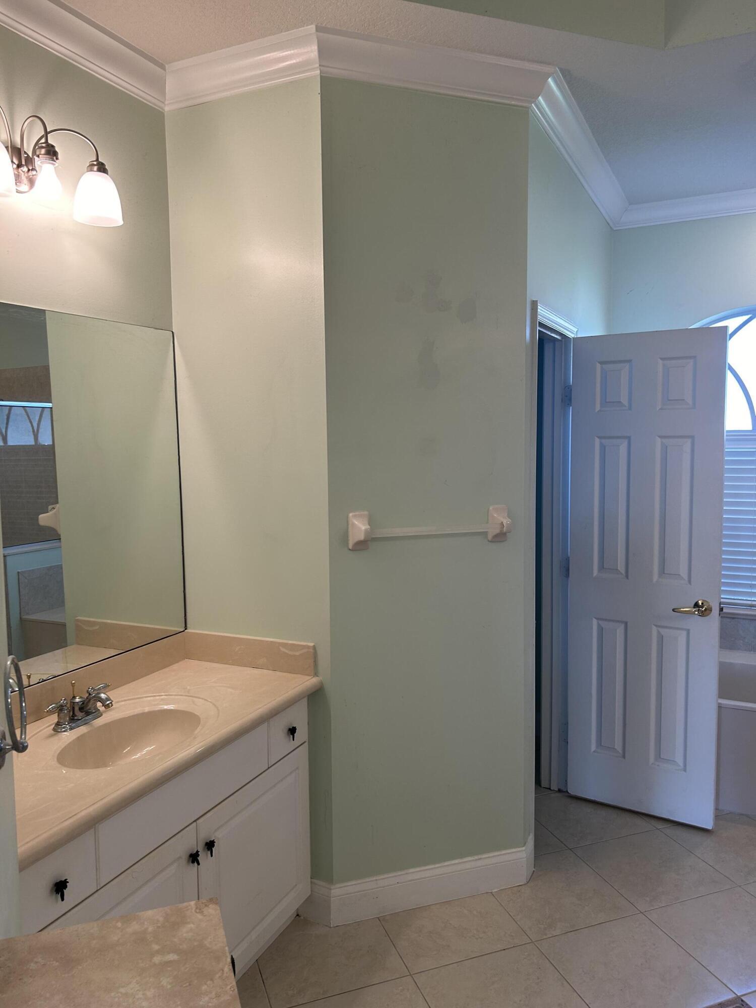 6619 Northwest Omega Road Port St. Lucie, FL 34983 - Photo 5 of 14 20240918195305981922000000-o