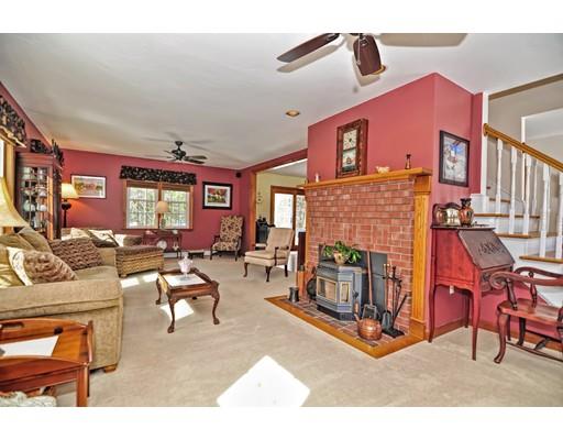 379 Northfield Road Lunenburg, MA 01462 - Photo 8 of 30 Gallery Image 8