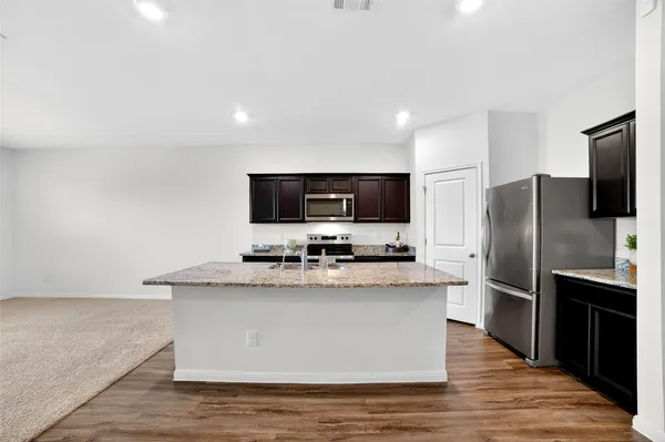 $1,925 | 14413 Shooter McGavin Drive, Manor, TX 78653