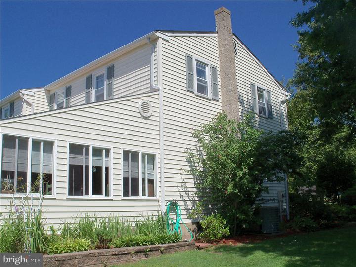 2255 Hillcrest Road Quakertown, PA 18951 - Photo 4 of 10 Exterior Side