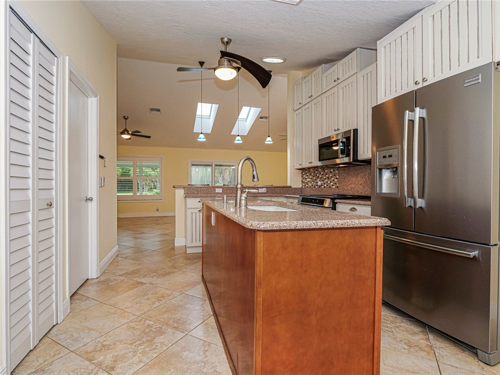 1173 George Street Sebastian, FL 32958 - Photo 10 of 36